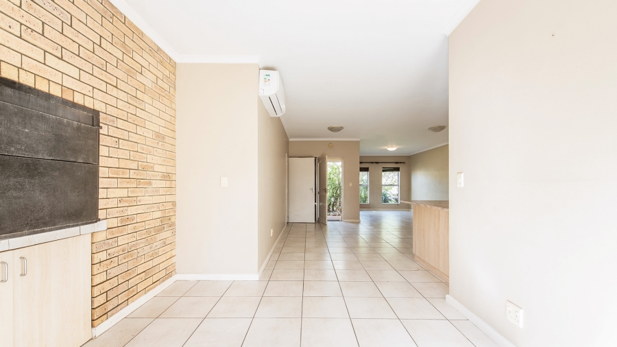 3 Bedroom Property for Sale in Protea Heights Western Cape